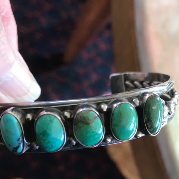 Vintage turquoise silver cuff bracelet - Picture 2 of 9